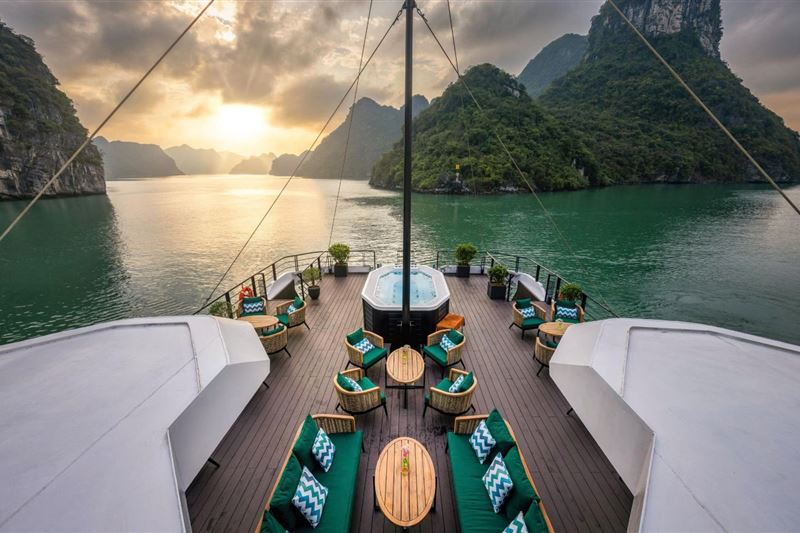  [원데이] 카타마란 프리미엄 데이크루즈 Catamaran Premium Day Cruise – 하루로 누리는 럭셔리 해양 여행